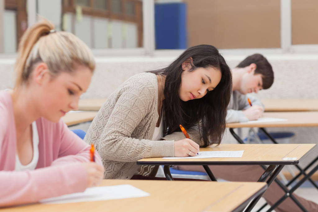 teen in class