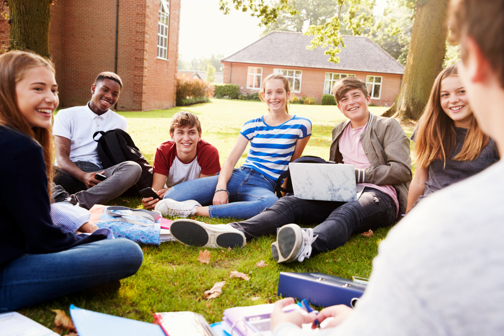 classmates hanging out 