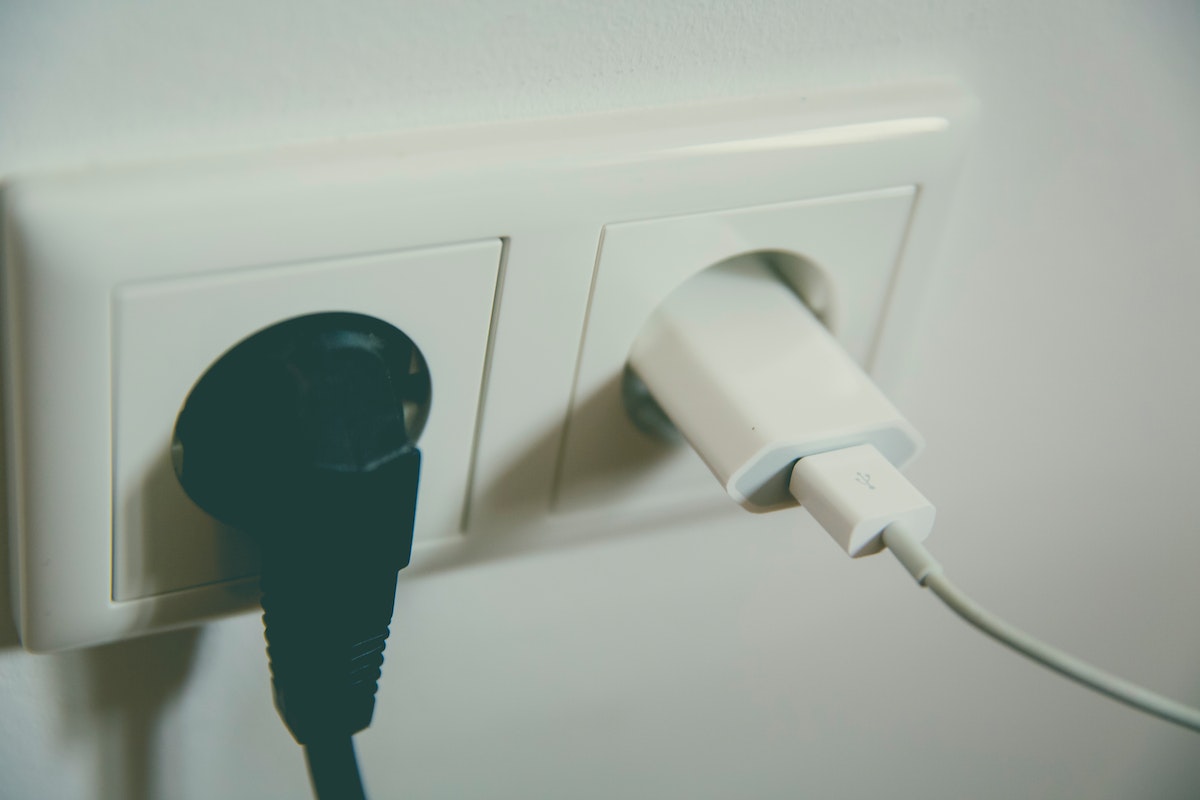 safe electrical outlet for kids